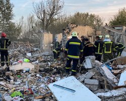 Ракетний удар по Грозі: кількість загиблих зросла до 53 і може ще збільшитися, — поліція