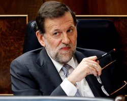 Испания объявила о роспуске правительства Каталонии