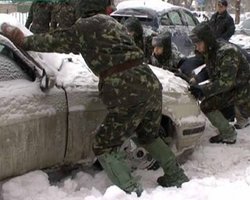 Киевавтодор не уверен, что солдаты будут расчищать улицы от снега