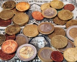 На фоне миллиардных заимствований властей валовый внешний долг Украины в первом полугодии сократился на 0,5%