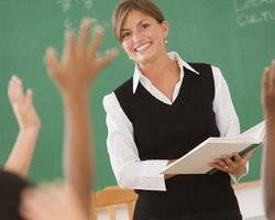 Часть украинских учителей встретят Новый год без зарплат