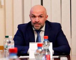 Глава Херсонского облсовета, фигурирующий в деле Гандзюк, выехал из Украины, - СМИ