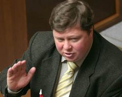 Сине-желтый флаг предлагают заменить малиновым