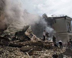 "PR-операции на крови": Песков заявил, что удар по "Охматдету" нужен Украине для саммита НАТО