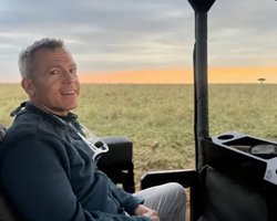 Мужчина скопил 3 млн долларов перед выходом на пенсию и не знал как их потратить (фото)