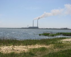 РФ взорвала Кураховскую дамбу: куда пошла вода и возможные последствия (фото)