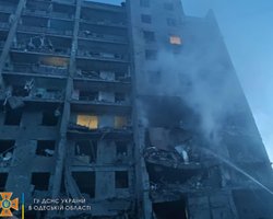 ВС РФ осуществили ракетный удар по Одесской области, 17 погибших, — ОВА (фото, видео)