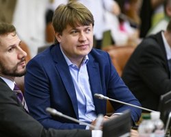 Премьер должен реализовывать стратегию партии, а не играть в политические игры, – Герус