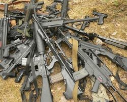 Украина продолжает поставлять оружие Грузии, - российские спецслужбы