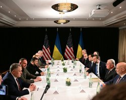 Мирные переговоры Украины и РФ: ближайшие дни могут стать решающими, — The Economist