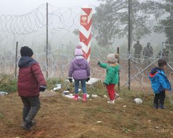 Неслучайная миграция. Как кризис с беженцами в Беларуси может отразиться на Украине