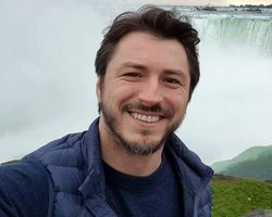 Притула предложил Порошенко и Зеленскому учесть его график гастролей