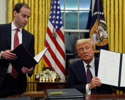 Верховний суд США скасував глобальні світові тарифи Трампа