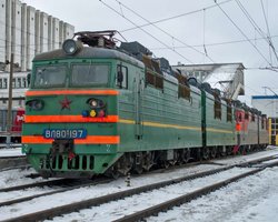 "Більше нікуди не поїде": партизани знищили російський електровоз в Орлі (фото, відео)