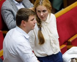 "Пыталась дозвониться и кричала, что беременна", — СМИ о романе Полякова и Скороход (фото, видео)