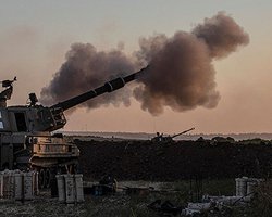 Война в Израиле: ракетные обстрелы из Ливана и удары по подземным инфраструктурам ХАМАС (видео)