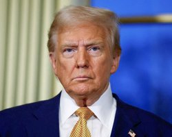 Пять-шесть требований: Трамп думает над снятием санкции против РФ в обмен на перемирие (видео)