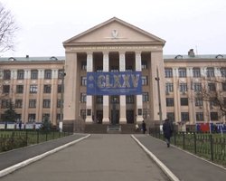 Конфликт в медуниверситете им. Богомольца продолжается: и.о. ректора не пустили на работу