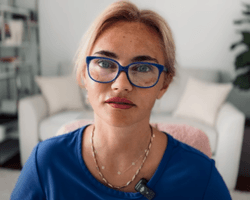 "Пожалуйста, остановись": родственница министра обороны РФ записала видео после удара по "Охматдету"