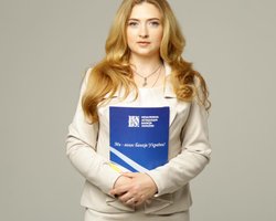 Кандидат от "Слуги народа" заявляет, что ее незаконно исключили из списка