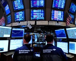 В США зафиксировали новый рекордный обвал фондового рынка