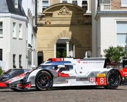 Дизельный гибрид на 700 сил: на продажу выставили нетипичный гоночный Audi (фото)