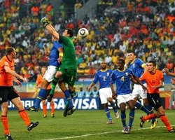 ФИФА переписала на Снайдера автогол Мело (видео)