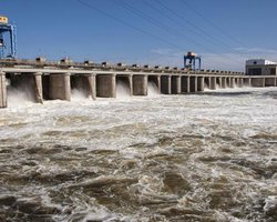 Масштабні руйнування: з'явилося перше супутникове фото підірваної Каховської ГЕС