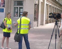 Милиция намерена и впредь одевать журналистов в жилеты во время массовых акций