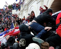 В США подсчитали убытки от беспорядков в Капитолии