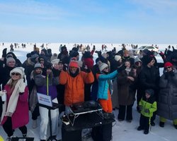 "Фарс на Титанике": в сети разгорелись споры по поводу ролика с плясками в Киеве (видео)