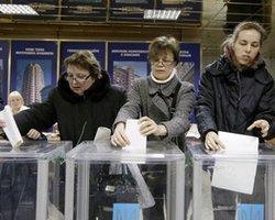 КИУ: В Крыму с избирательного участка хотели выгнать наблюдателя из Канады