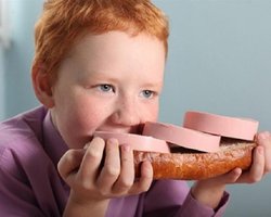 Супрун рассказала, как лучше кушать  бутерброд с колбасой