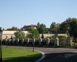 СМИ: Суд решил, что стоимость земли в Межигорье конфиденциальна