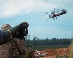 Дроны, ИИ, кибератаки: какие уроки извлек мир, спустя год войны в Украине