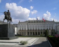 Выборы президента Польши пройдут 13 или 20 июня