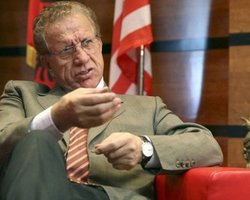 Суд Косово объявил президентские выборы неконституционными