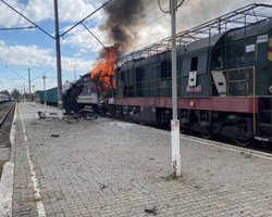 Маршрути в прифронтові міста перебудують після ударів по поїздах, — "Укрзалізниця"