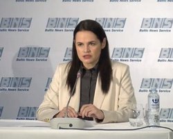 Беларуси нужны новые выборы и диалог с нынешней властью, – Тихановская