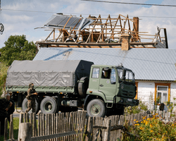 Обстрел Польши "Шахедами": на дом в Выриках упал не дрон, а ракета F-16, — СМИ