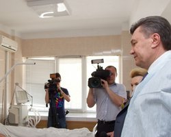 Янукович: В Донецке построят крупнейшую в Украине больницу скорой помощи