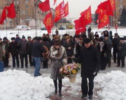 Коммунисты пообещали установить в Запорожье памятник Сталину