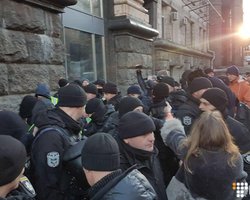 Полиция отпустила помощника Савченко