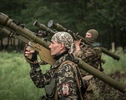 Боевики активно применяют запрещенное вооружение, - штаб АТО