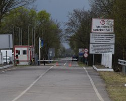 "Без визы, без очереди": мобилизованный адвокат на Toyota прорвал границу с Венгрией (обновлено)