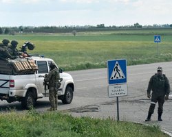 "Пробираются, скапливаются и пробуют штурмовать": аналитик о тактике россиян на Донбассе