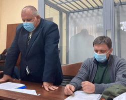 Напад на журналістів в "Укрексімбанку": суд відправив Мецгера під нічний домашній арешт