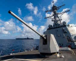 Готовятся к большой войне: Китай отрабатывает атаки на корабли США, – Reuters