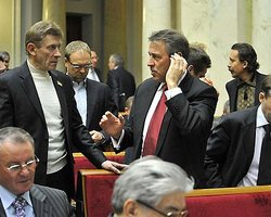 БЮТовцы заблокируют трибуну, если не получат комитеты