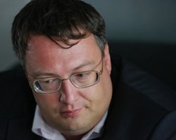 Геращенко: В Осмаева стрелял агент российских спецслужб